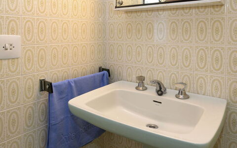 Costa Playa: Bathroom, Bathroom Sink, Sink, Tap, Property, Wall, Tile, Room, Plumbing Fixture, Architecture
