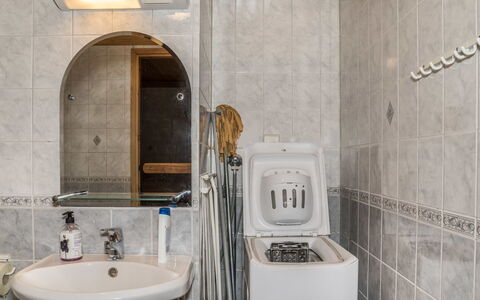 Koskelo: Plumbing Fixture, Flooring, Interior Design, Sink, Floor, Tap, Bathroom Sink, Room, Plumbing, Bathroom