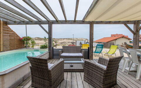 Les Baïnes: Water, Sky, Building, Wood, Interior Design, Architecture, Shade, Plant, Outdoor Furniture, Swimming Pool