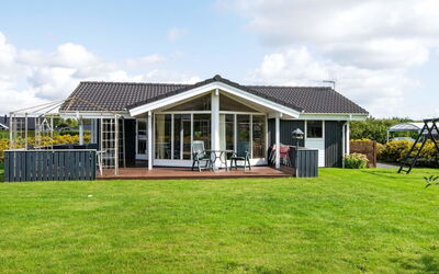 Pøt Strandby