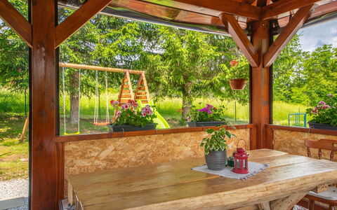 Tina: Plant, Flower, Table, Building, Window, Flowerpot, Wood, Houseplant, Shade, Porch