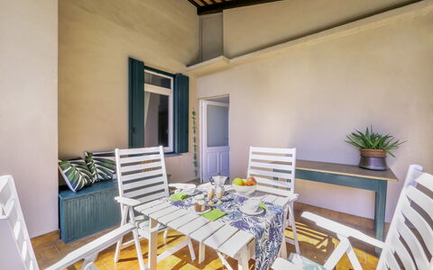 Casa con le Rose: Building, Property, Comfort, Table, Wood, Interior Design, Shade, Lighting, Chair, Living Room