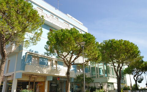 Bibione 703: Sky, Plant, Building, Cloud, Tree, Urban Design, Shade, Condominium, Residential Area, Real Estate