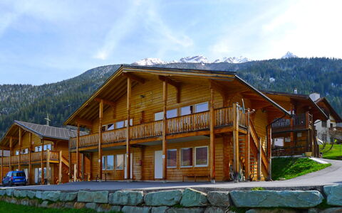 Sur Baselgia: House, Home, Property, Building, Log Cabin, Cottage, Real Estate, Roof, Mountain, Siding