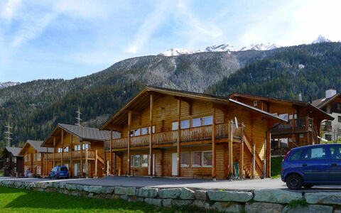 Sur Baselgia: Cloud, Sky, Mountain, Property, Building, Plant, Wheel, Car, Vehicle