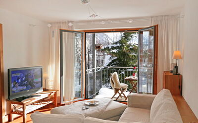 Accommodation:&nbsp;Chesa San Bastiaun B5 7.1