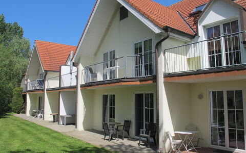 Gollwitz (Insel Poel) 110: Sky, Window, Property, Plant, Building, Land Lot, House, Door, Real Estate