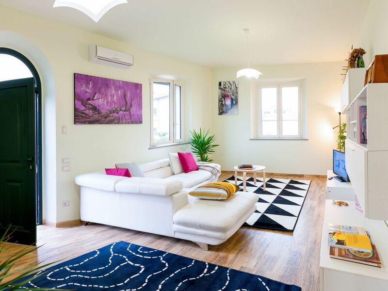 Accommodation:&nbsp;Sabrina 695.2