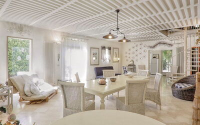 Eleonora 955.2: Ceiling, White, Property, Room, Interior Design, Building, Furniture, Living Room, House, Home