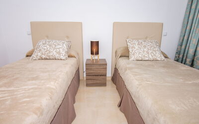 Accommodation:&nbsp;Eurosol 27.5