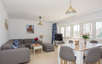 Accommodation:&nbsp;Eurosol 27.5