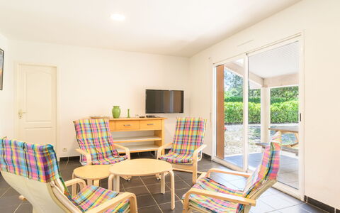 Contis Plage 648: Furniture, Property, Chair, Wood, Window, Picture Frame, Couch, Living Room, Floor, Flooring