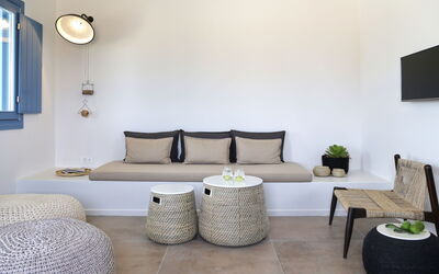 Accommodation:&nbsp;Athiri 1.2