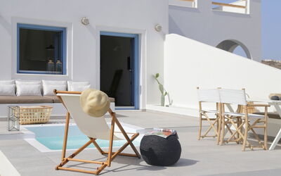Oia, Santorini 1: Furniture, Property, Chair, House, Interior Design, Room, Design, Folding Chair, Architecture, Home