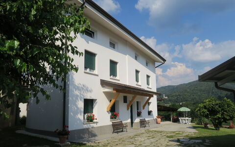 Casa Amica: Property, House, Building, Real Estate, Home, Architecture, Villa, Facade, Sky, Estate