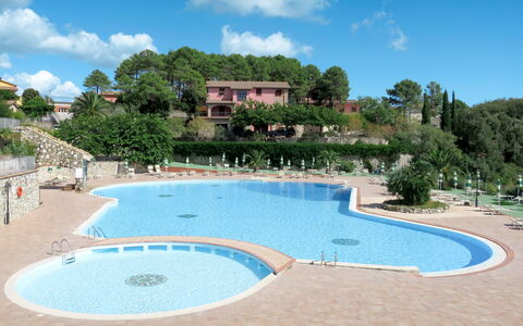 Accommodation:&nbsp;Bouganvillea 640.1