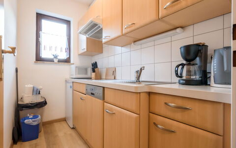 Zell am See 678: Cabinetry, Countertop, Sink, Kitchen Sink, Wood, Kitchen Appliance, Drawer, Kitchen, Building, Tap
