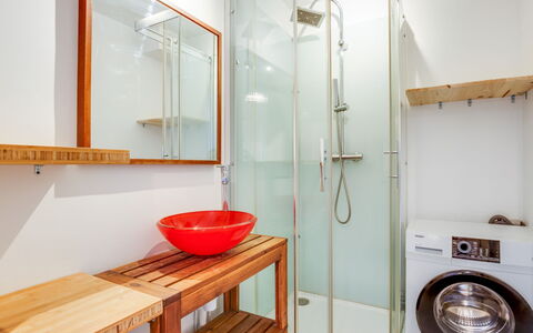 Résidence le Parc: Room, Property, Bathroom, House, Interior Design, Building, Real Estate, Floor, Architecture, Furniture