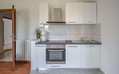 Accommodation:&nbsp;Heidi 107.2