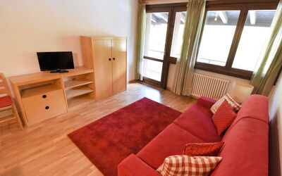 Accommodation:&nbsp;Frassan 300.1
