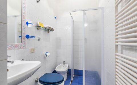 Ridaldi: Plumbing Fixture, Shower Head, Sink, Tap, Blue, Bathroom, Purple, Building, Shower