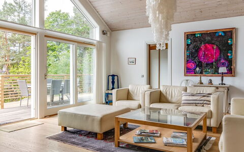 Bergstigen Gunnebo: Furniture, Couch, Table, Building, Decoration, Interior Design, Picture Frame, Wood, Floor, Flooring
