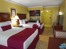 Accommodation:&nbsp;Plaza Resort 6.8