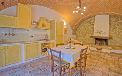 Accommodation:&nbsp;Mulignone 6