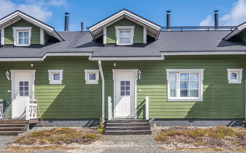 Onkijantie 7B: Window, Siding, House, Home, Roof, Residential Area, Cottage, Door, Sash Window, Estate