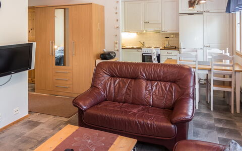 Onkijantie 7B: Furniture, Interior Design, Flooring, Couch, Floor, Wood, Room, Table, Living Room, Ceiling