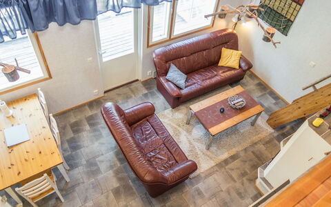 Onkijantie 7B: Furniture, Couch, Wood, Interior Design, Flooring, Room, Living Room, Floor, Ceiling, Apartment