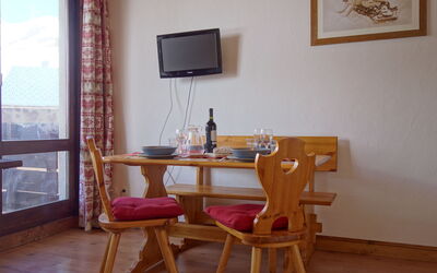 Accommodation:&nbsp;Les Genepis (Val Claret) 395.3