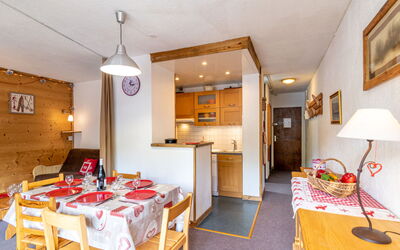 Accommodation:&nbsp;Les Genepis (Val Claret) 395.7