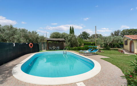 Villa Il Cipresso: Water, Sky, Cloud, Plant, Property, Swimming Pool, Azure, Tree, Body Of Water, Leisure