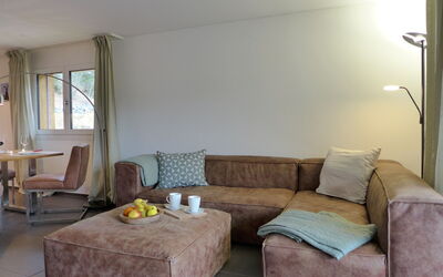 Accommodation:&nbsp;Ibex 420.6