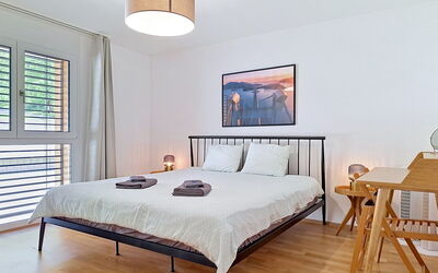Accommodation:&nbsp;Lantau 420.5