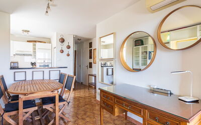 Accommodation:&nbsp;Les Regates 217.10
