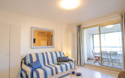 Accommodation:&nbsp;Les Regates 217.4
