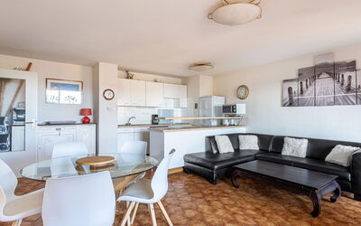 Accommodation:&nbsp;Les Regates 217.1