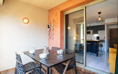 Accommodation:&nbsp;Les Regates 217.9