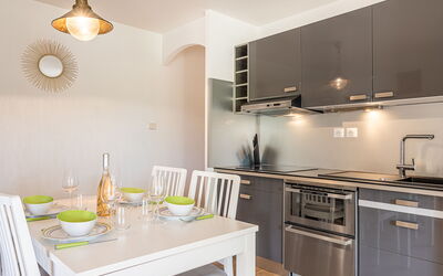 Accommodation:&nbsp;Les Regates 217.8