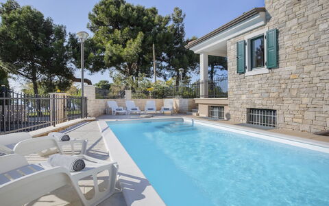 Villa Beach Front: Swimming Pool, Property, Real Estate, House, Building, Home, Residential Area, Apartment, Estate, Leisure