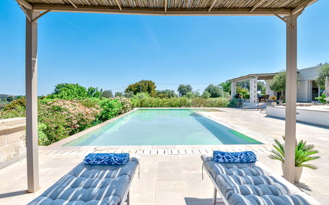 Villa Amelia Ostuni: Swimming Pool, Composite Material, Resort, Outdoor Furniture, Shade, Outdoor Structure, Chair, Eco Hotel, Landscaping, Pergola