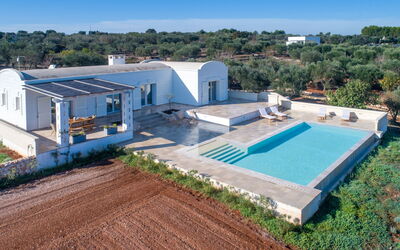 Villa Amelia: Building, Property, Plant, Sky, Window, Azure, Tree, Swimming Pool, Land Lot, House