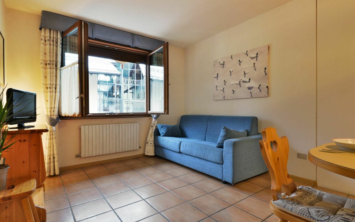 Accommodation:&nbsp;Apt 2 620.2