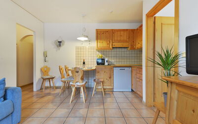Accommodation:&nbsp;Apt 2 620.2