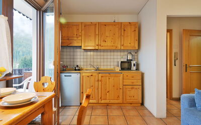 Accommodation:&nbsp;Apt 1 620.1