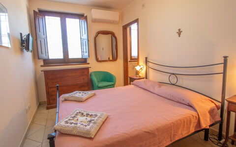 La Danza: Bedroom, Bed, Room, Furniture, Bed Sheet, Property, Bed Frame, Bedding, Mattress, Interior Design