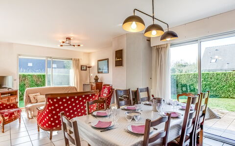 Grah Moullac: Room, Dining Room, Property, Furniture, Interior Design, Building, Table, Real Estate, House, Ceiling