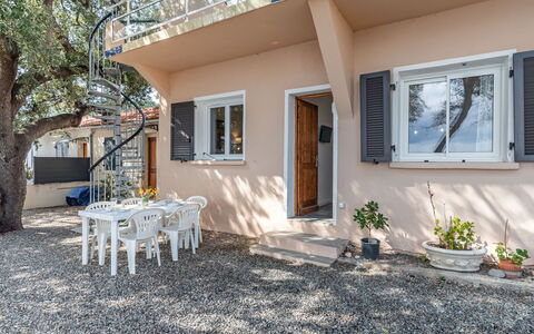 Accommodation:&nbsp;Scorpina 650.2